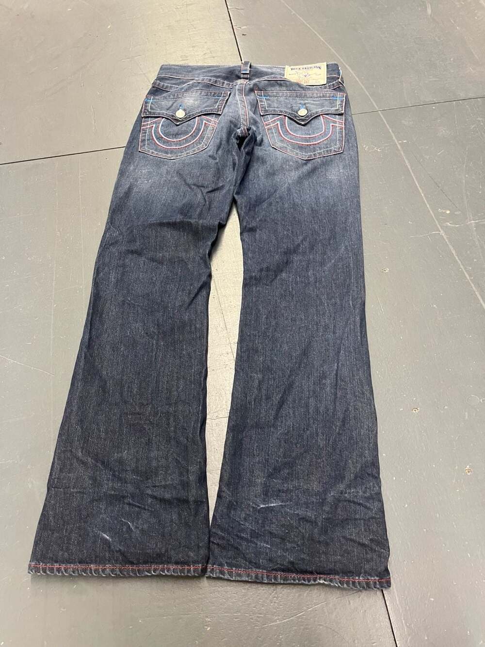 True Religion World Tour Boot Cut Jeans Size 31 Dark Wash Red & Blue Stitching